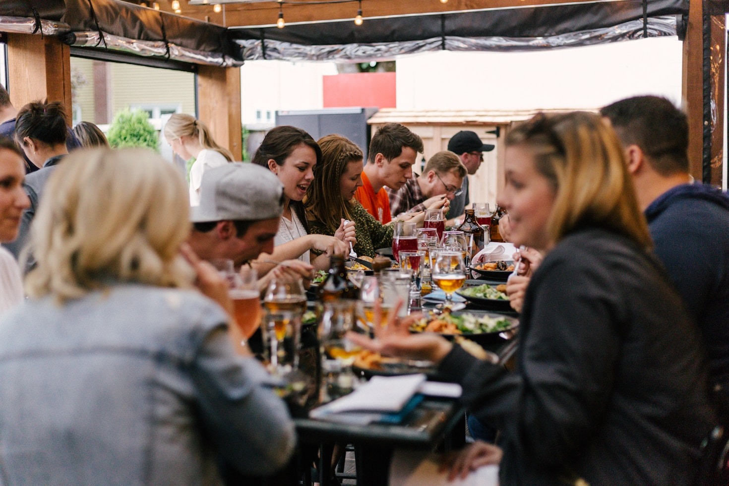 How to Build an Engaging Online Community